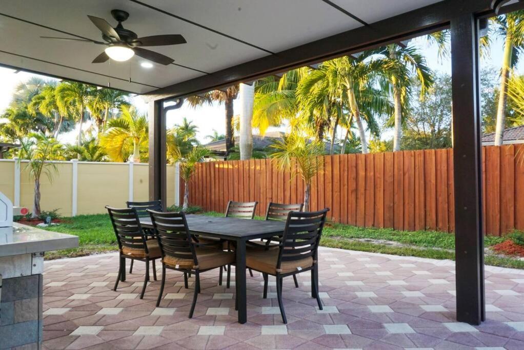 New Luxury Vacation Dream Rental- Sleeps 15! Miami Exterior foto